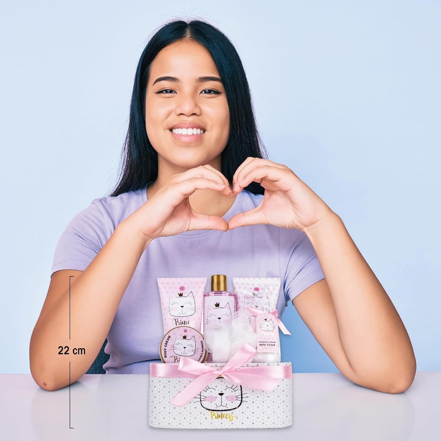 - Set Cadeau Princess Kitty Pour Filles & Femmes - Kit Douche 7 Pcs Avec Bain Moussant, Exfoliant, Gel, Lotion Pour Corps Etc. - Assortiment Soins Odeur Fraise & Vanille Dans Coffret Cadeaux