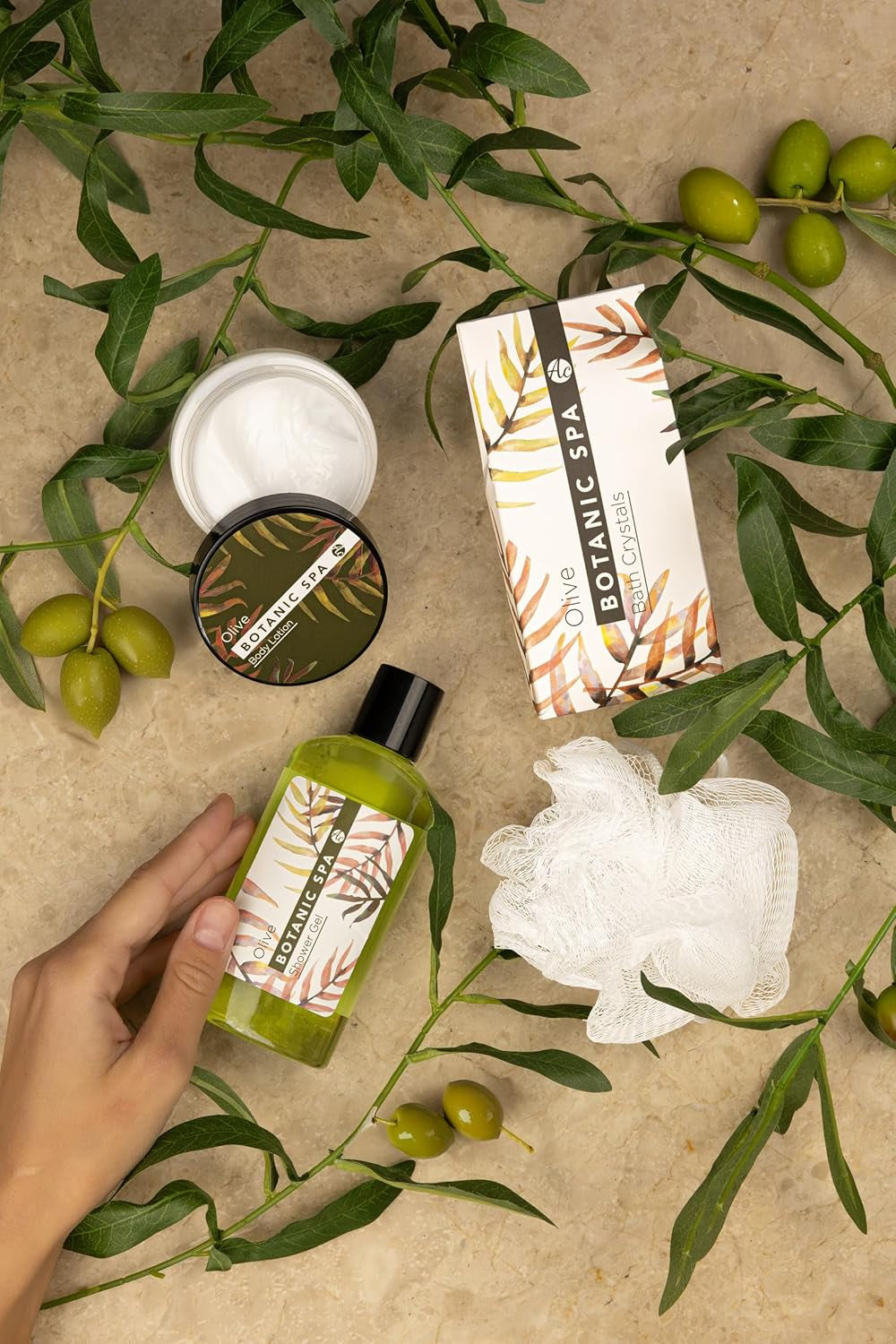 Coffret Cadeau OLIVE SPA Dans Un Panier En Jonc De Mer - Ensemble De Bain Et Douche - 5 Pièces Dans Un Panier Décoratif En Jonc De Mer, Cadeau D'Anniversaire, Kit Bien-Être Pour Les Femmes