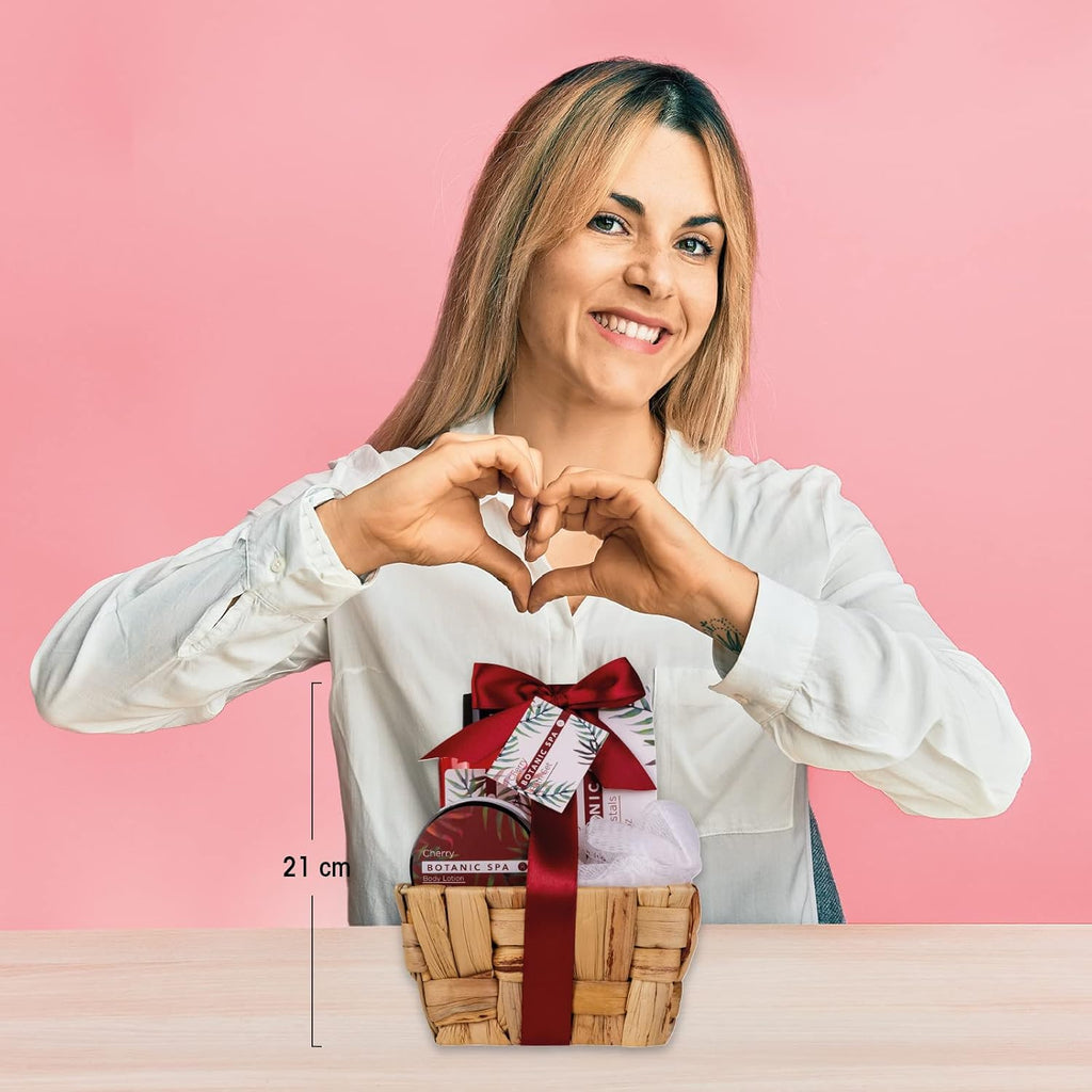 - Set De Bain Pour Femme CHERRY SPA Dans Un Panier - Set De Soins 4 Pièces Avec Gel Douche, Sel De Bain & Lotion Pour Le Corps - Cadeau Bien-Être Anniversaire Ou Saint-Valentin